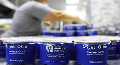 Antalya'da 3 ayrı aşevinden ihtiyaç sahiplerine sıcak yemek