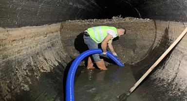 İZSU Genel Müdürlüğü, Büyük Kanal'da Yeraltında Devam Eden Temizlik Çalışmalarına Devam Ediyor