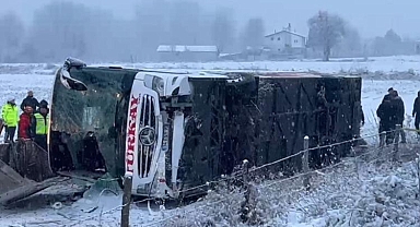 Kastamonu'da otobüs devrildi! Vali acı haberi açıkladı: 6 can kaybı, 33 yaralı