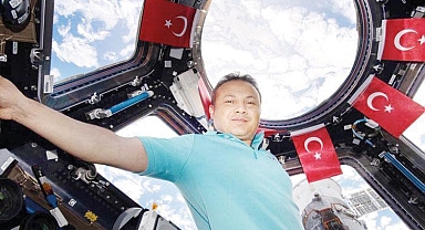Teknofest pozu verdi: Uzaydan Dünya’yı izledi