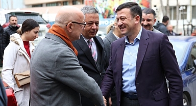 AK Parti İzmir Büyükşehir Belediye Başkan adayı Hamza Dağ: İzmir'in önünü açacak işleri hayata geçireceğiz