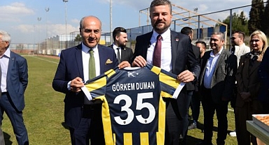 Başkan adayı Duman'dan Bucaspor'a anlamlı ziyaret