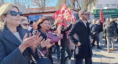 CHP Foça Adayı Fıçı'ya miting gibi karşılama