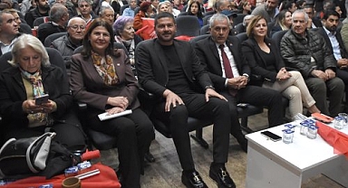 CHP Foça İlçe Yönetimi partililerle buluştu