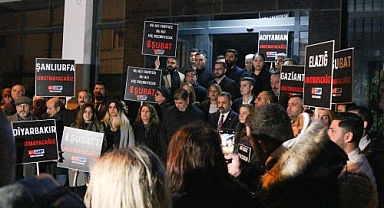 CHP İzmir depremin yaşandığı saatte 6 Şubat'ı andı