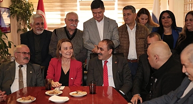 CHP Konak Belediye Başkan Adayı Mutlu, Esnafa Güvence ve Yönetimde Liyakat Sözü Verdi