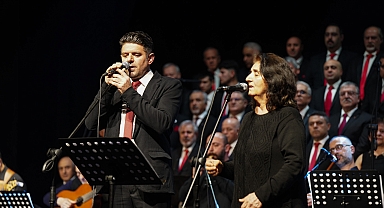 Gaziemir Belediyesi Türk Halk Müziği Korosu, Şef Ali Hikmet Gökçen İle Unutulmaz Bir Türkü Gecesi Sundu