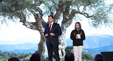 Hamza Dağ Açıkladı: AK Parti İzmir Büyükşehir Belediye Başkan Adayının Projeleri ve Vaatleri