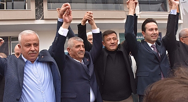 Hamza Dağ'dan 'Körfez' çıkışı: 'Körfez'de yüzeceğiz' deyip Güzelbahçe'de denize girecek değilim