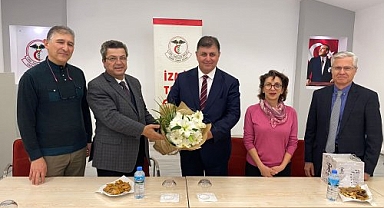 Hekimlerden Başkan Adayı Tugay'a: Yuvanıza hoş geldiniz!