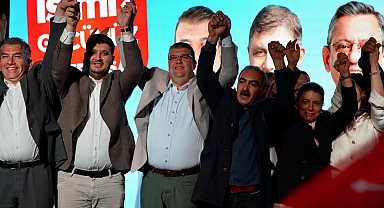 İsmail Yetişkin'in Seçim Ofisi Açılışı Mitinge Dönüştü: Davul Zurna ile Karşılandı