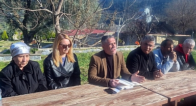 İYİ Parti Selçuk'ta Toplu İstifalar: Filiz Başkan'a Tam Destek