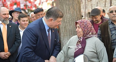 İzmir adayı Tugay: Belediyeleri kaldırın doğrudan atama yapın ve geçin