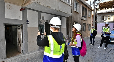 İzmir'de 61 Bin 673 Binanın Kimlik Belgesi Çıkarıldı