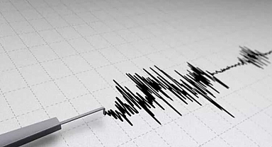 İzmir'de korkutan deprem