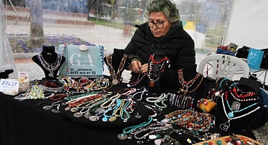 Karşıyaka'da Sevgililer Günü Pazarı kuruluyor
