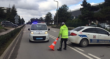 Kocaeli'de hareketli saatler! Fabrikayı basan bir kişi, işçileri rehin aldı... Çok sayıda ekip sevk edildi