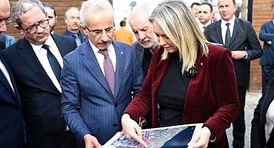 Bakan Uraloğlu'ndan Başkan adayı Çankırı'nın liman projesine tam not