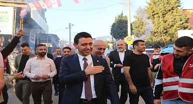 Başkan adayı Önal: Çağdaş İzmir'den taviz vermedik vermeyeceğiz!