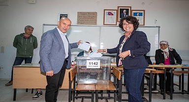 Başkan Soyer’den sandık mesajı: “Bugün demokrasi günü”
