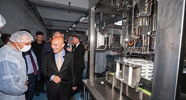 Başkan Soyer: İzmir'e 4 yeni fabrika 4 yeni Cumhuriyet kalesi kazandırdık