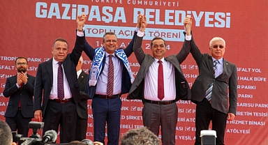 BAŞKAN YILMAZ’DAN MİTİNG GİBİ TOPLU AÇILIŞ TÖRENİ