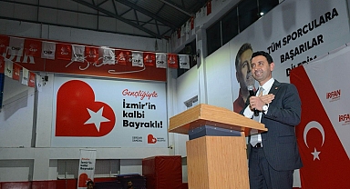 CHP Bayraklı Tek Yumruk: İktidar Mesajları ve Birlik Ruhu