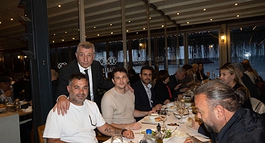 CHP Güzelbahçe Adayı Mustafa Günay, Esnafla İftar Yemeğinde Buluştu