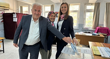 CHP Şehzadeler Adayı Durbay oyunu kullandı