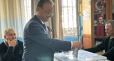Dikili Bağımsız Adayı Kemal Doyuran oyunu kullandı