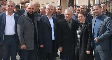Eski Başkan Kocaoğlu'ndan Başkan Aday Çelik'e destek