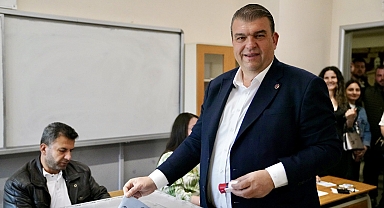 İsmail Yetişkin Oyunu Kullandı