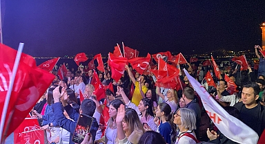 İzmirli CHP Seçmenlerinden Zafer Coşkusu
