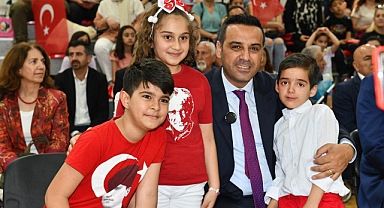 23 Nisan Çiğli’de Karnaval Havasında Kutlandı