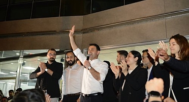 Başkan Önal'dan ilk mesaj: Kaybeden yok kazanan Bayraklı!