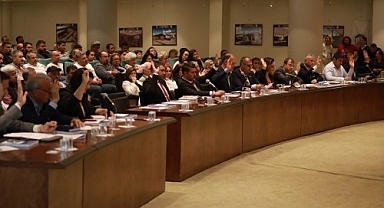 Başkan Sengel'den ikinci dönemin ilk adımı: Esnaf masası kurulacak!