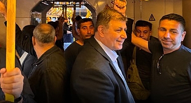 Başkan Tugay İZBAN ve Metro'ya bindi şikayetleri dinledi