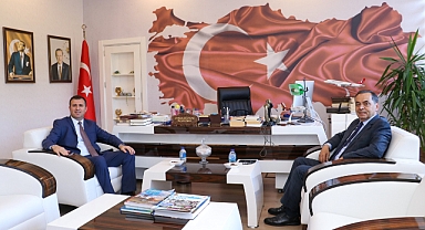 BAŞKAN YILMAZ KAYMAKAM ALTUN’U ZİYARET ETTİ