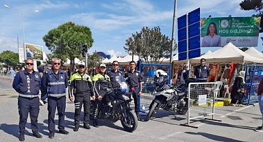 Çeşme'de yapılan denetimlerde 135 sürücüye para cezası uygulandı