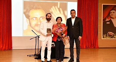 Çiğli Belediyesi'nden Hasret Gültekin'e Özel Anma Gecesi