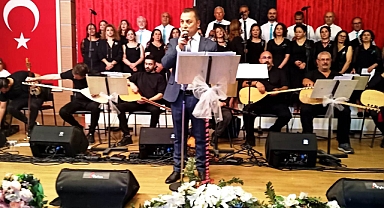 Çiğlililer Şef Hüseyin KOÇAK Yönetimde Muhteşem Bir Konserle Müzik Ziyafeti Yaşadı
