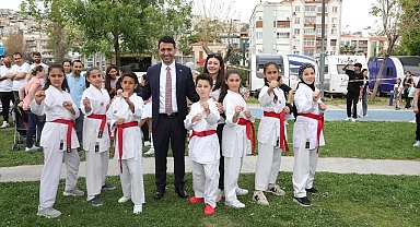 İzmir Bayraklı'da 23 Nisan coşkusu, Başkan Önal: