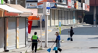 İzmir'de her gün 850 işçi 2 bin kilometrelik güzergahı temizliyor