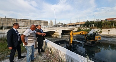 İZSU’dan Meles Çayı ve Arap Deresi’nde temizlik çalışması