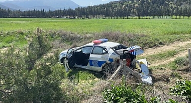 Polis aracı kaza yaptı: 1 şehit 4 yaralı
