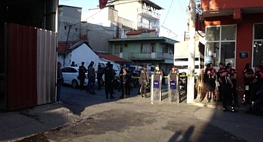 Tabanca ile Silahlı Kavga İzmir'de Çevik Kuvvet Tarafından Sonlandırıldı