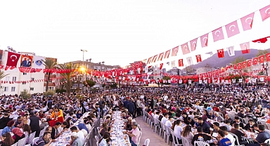 VATANDAŞLAR, BÜYÜKŞEHİR’İN İFTAR SOFRALARINDA BULUŞTU