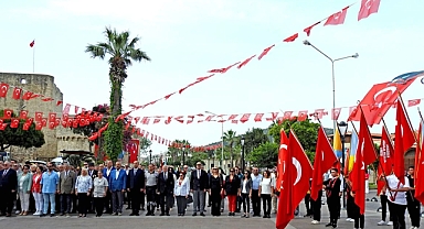 19 Mayıs Çeşme'de coşkuyla kutlandı