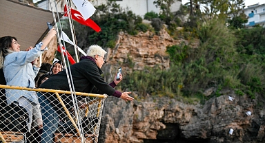 Antalya Muratpaşa Belediyesi, baharı teknede dileklerle karşılayacaklar