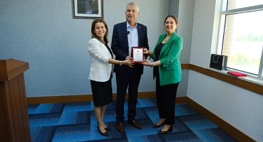 Başkan Zeydan Karalar geleceğin hukukçularıyla buluştu